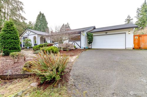 21613 35th Avenue S, SeaTac, WA, 98198 | Card Image