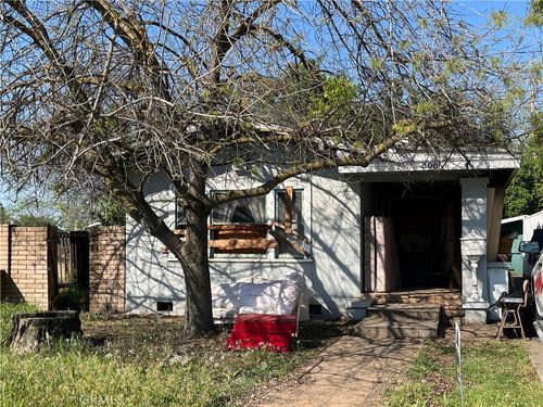 805 S Court St, Visalia, CA, 93277-2729 | Card Image