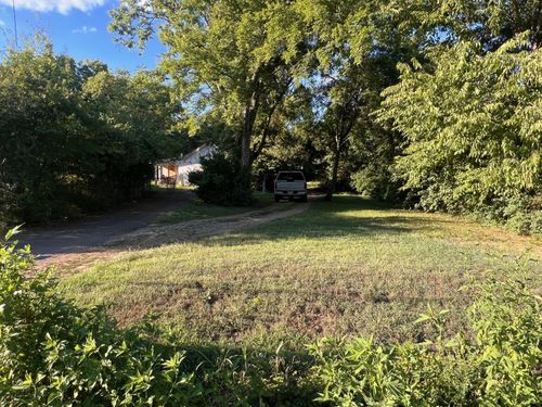 241 Dupont Ave, Madison, TN, 37115-3712 | Card Image