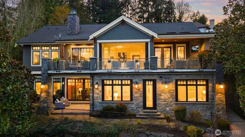 4102 100th Ave Se, Mercer Island, WA, 98040-3815 | Card Image
