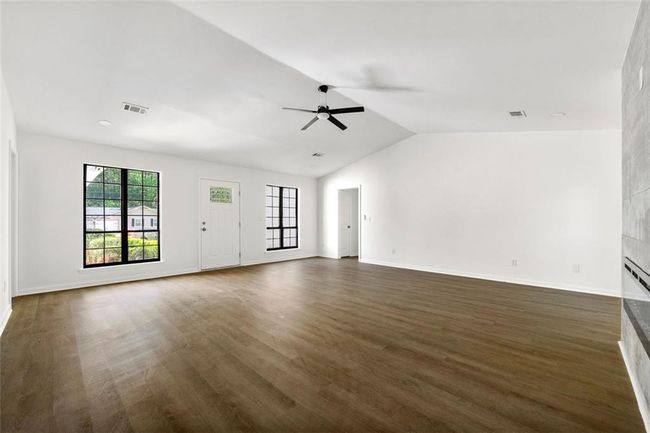2254 Lisbon Ln, House other with 4 bedrooms, 2 bathrooms and 7 parking in Jonesboro GA | Image 6
