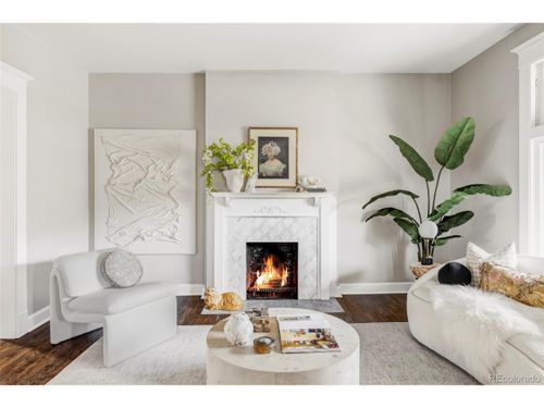 142 N Logan St, Denver, CO, 80203-4026 | Card Image