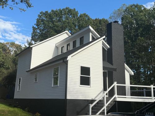 2146 Thomas Jefferson Rd, Forest, VA, 24551-1165 | Card Image