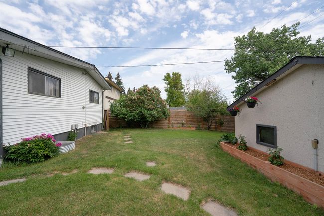 4828 Nipawin Cres Nw, House detached with 4 bedrooms, 2 bathrooms and 3 parking in Calgary AB | Image 43