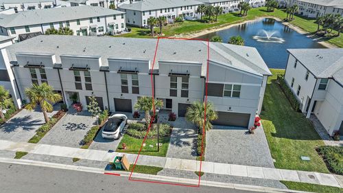 5646 Enclave Dr, Mangonia Park, FL, 33407-2121 | Card Image