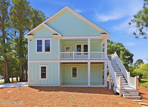 309 Shipwreck Ln, Emerald Isle, NC, 28594-2365 | Card Image