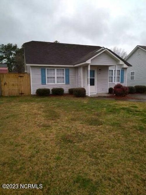 110 Mimosa Ln, Elizabeth City, NC, 27909-3392 | Card Image