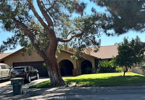 2855 Piedmont Dr, Highland, CA, 92346-1773 | Card Image