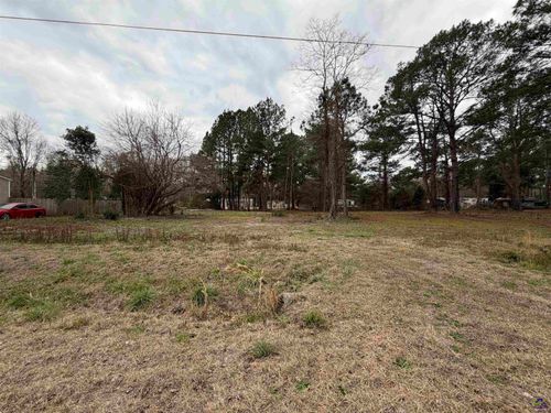 109 Persimmon Dr, Kathleen, GA, 31047-2624 | Card Image