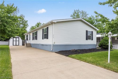 354 Pin Oak Cir, Elyria, OH, 44035-8920 | Card Image