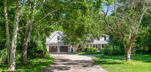 1586 Hyannis Rd, Barnstable, MA, 02630-1429 | Card Image
