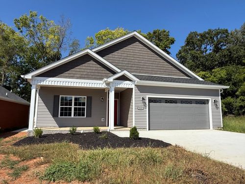 311 Talon Dr, Hopkinsville, KY, 42240-8783 | Card Image