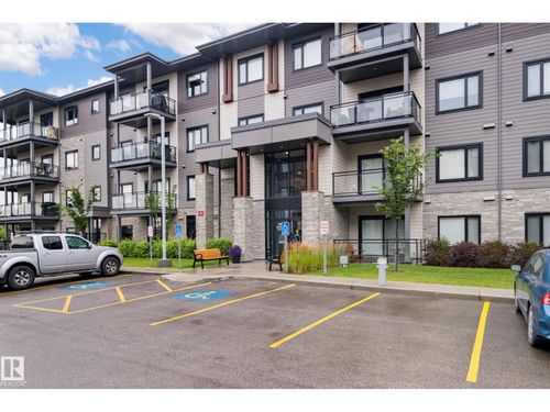 524 Griesbach Parade, Edmonton, AB, T5E6X2 | Card Image