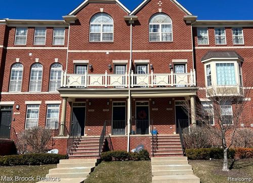 3111 Camden Dr, Troy, MI, 48084-7025 | Card Image