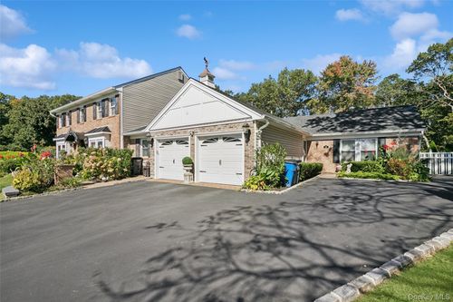 14 Gamay Ct, Commack, NY, 11725 | Card Image