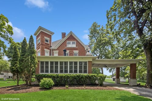 31w141 Army Trail Rd, Wayne, IL, 60184-2134 | Card Image