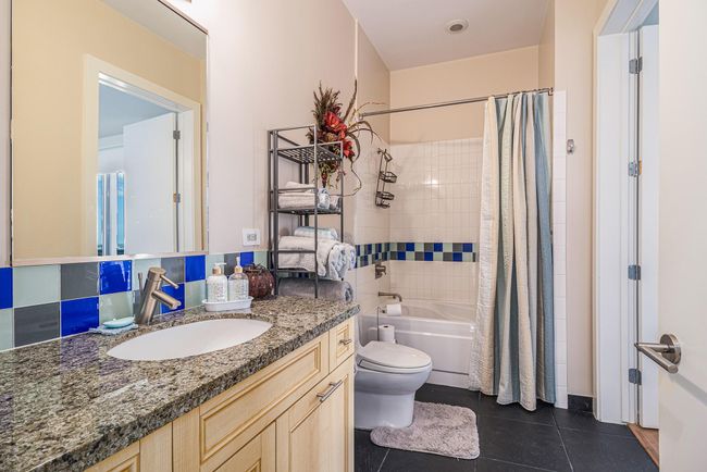 SECOND BATH | Image 19