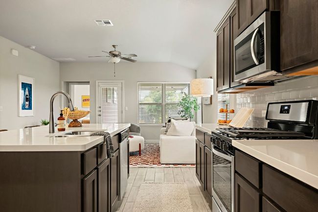 8201 Mc Kamy Dr, House other with 3 bedrooms, 2 bathrooms and 2 parking in Austin TX | Image 9