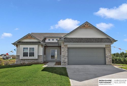 10455 S 109th St, Papillion, NE, 68046-4173 | Card Image