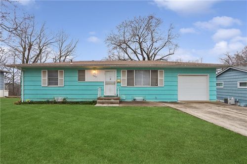 11412 Myrtle Ave, Kansas City, MO, 64137-2315 | Card Image