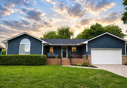 3129 N Applewood Dr, Wichita, KS, 67220-2312 | Card Image