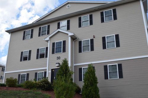 apt-305-50 Sentinel Ct, Manchester, NH, 03103-4583 | Card Image