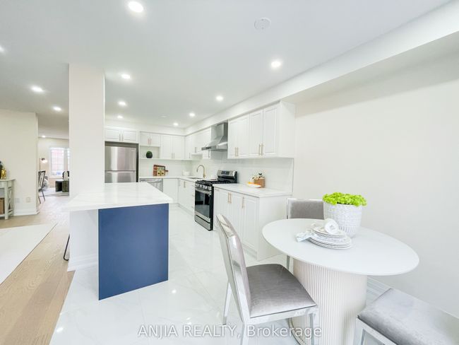 2330 Bur Oak Ave, House attached with 4 bedrooms, 4 bathrooms and 1 parking in Markham ON | Image 11