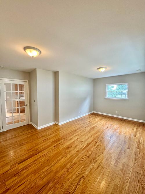 3033 Westside Dr, Chattanooga, TN, 37404-5967 | Card Image