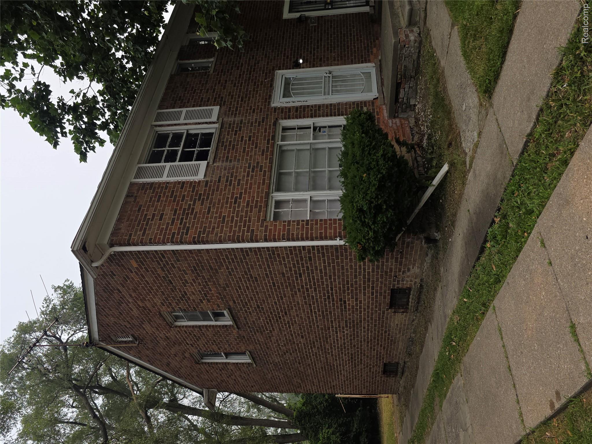 Residential in Detroit 4
