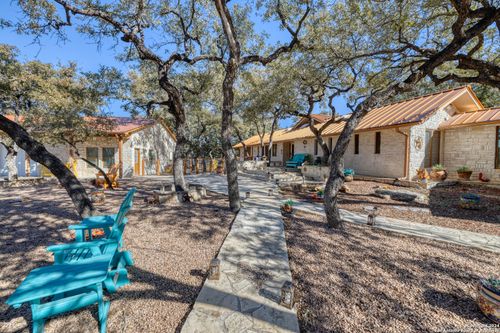 93 Saddle Mountain Rd, Leakey, TX, 78873 | Card Image