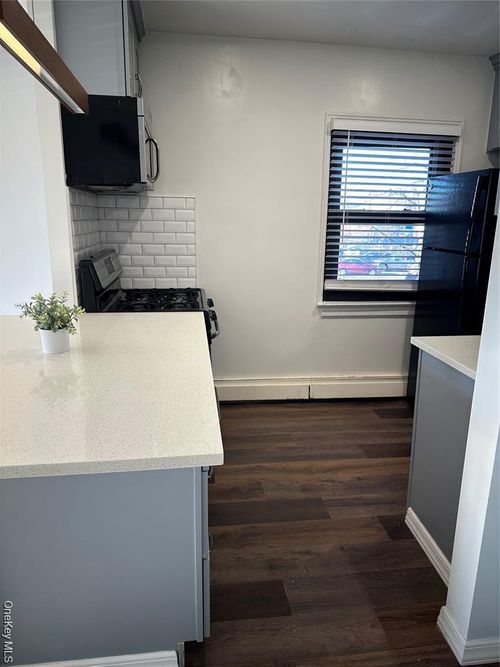 apt-5-55 Tulip Ave, Floral Park, NY, 11001-1964 | Card Image