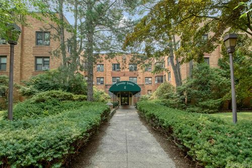3c-2 Greenridge Ave, White Plains, NY, 10605-1233 | Card Image