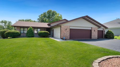 1103 Griggs Rd, Rockford, IL, 61108-4582 | Card Image