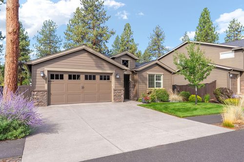 60220 Rolled Rock Way, Bend, OR, 97702-9381 | Card Image