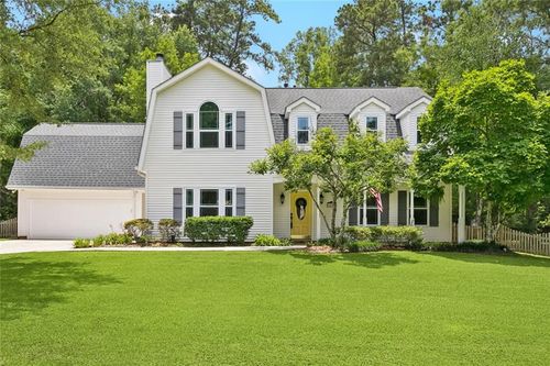 82 Dogwood Dr, Covington, LA, 70433-9138 | Card Image