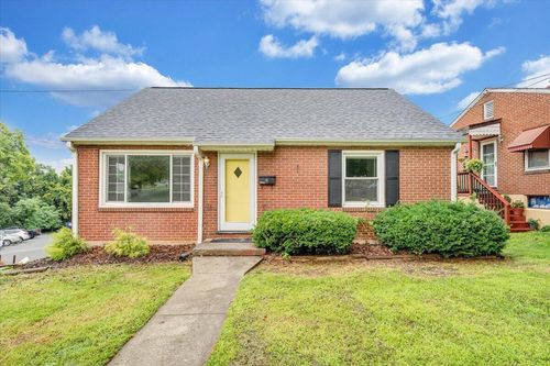 2351 Berkley Ave Sw, Roanoke, VA, 24015-5411 | Card Image