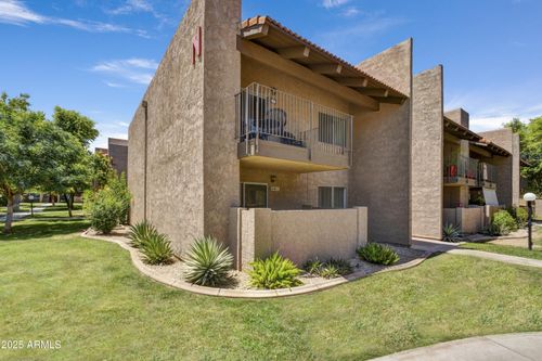 n1-5525 E Thomas Rd, Phoenix, AZ, 85018-8126 | Card Image