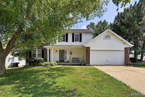 401 N Deer Tracks Trl, Saint Peters, MO, 63376-5907 | Card Image