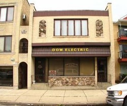 2f-5753 W Higgins Ave, Chicago, IL, 60630-2034 | Card Image