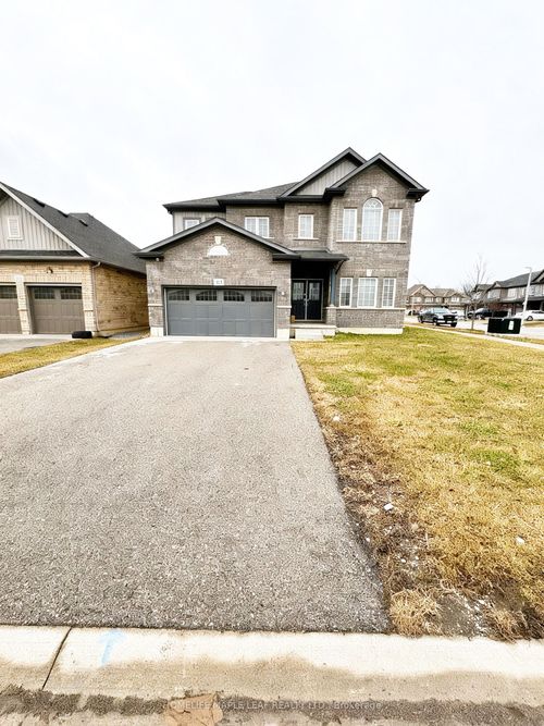 141 Crow St, Welland, ON, L3C0G6 | Card Image