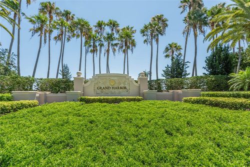 101-5035 Harmony Cir, Vero Beach, FL, 32967-7207 | Card Image