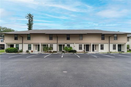 apt-24-2131 Crystal Dr, FORT MYERS, FL, 33907-4183 | Card Image