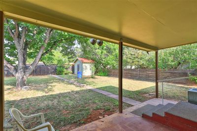 Covered back patio. | Image 1