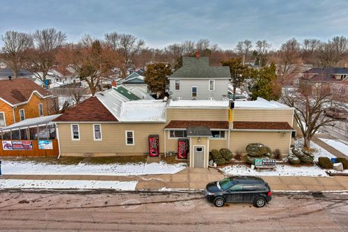 253 9th St, La Salle, IL, 61301-1742 | Card Image