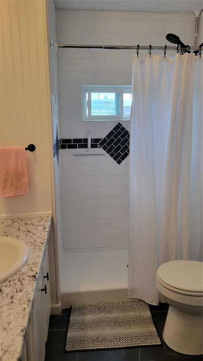 Guest bath | Image 24