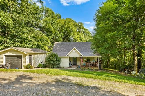 16131 Pocahontas Trl, Meadowview, VA, 24361-2707 | Card Image