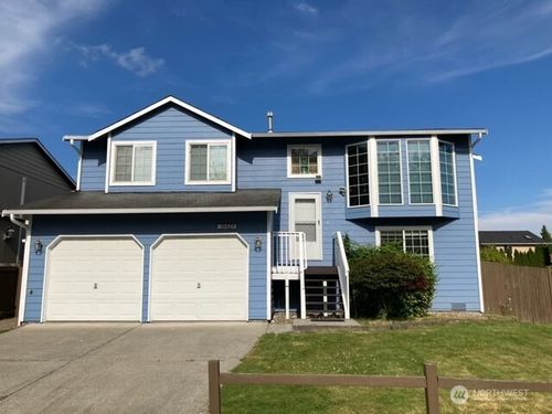 10429 56th Dr Ne, Marysville, WA, 98270-6624 | Card Image