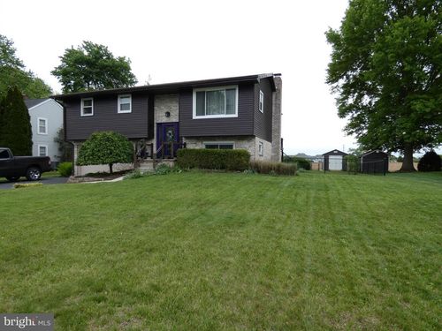 976 Fir St, PALMYRA, PA, 17078-2807 | Card Image