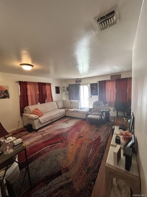 unit-123-1027 Jerusalem Ave, Uniondale, NY, 11553-3070 | Card Image