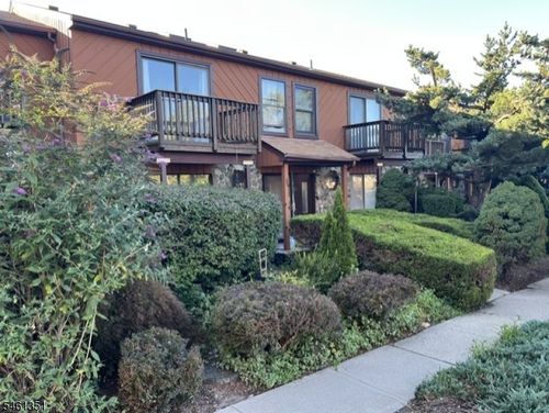 h-2 Brookside Hts, Wanaque, NJ, 07465-1663 | Card Image